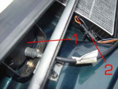 Mercedes a class alarm siren location #7